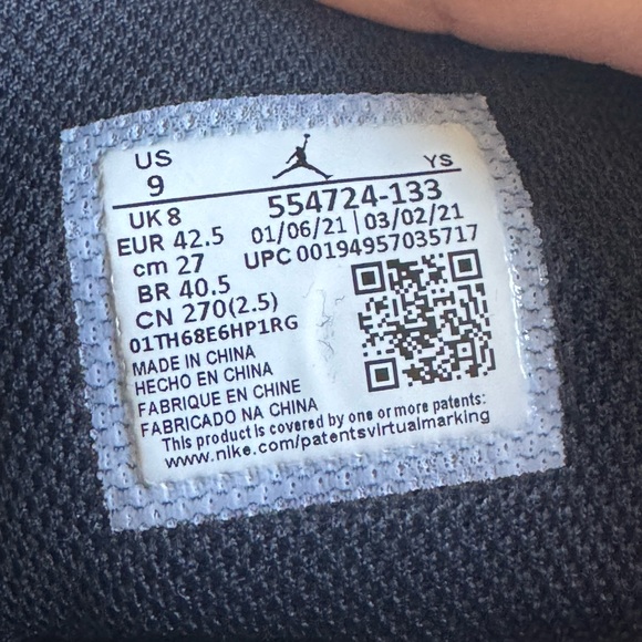 Nike Air Jordan 1 Mid - Picture 6 of 6